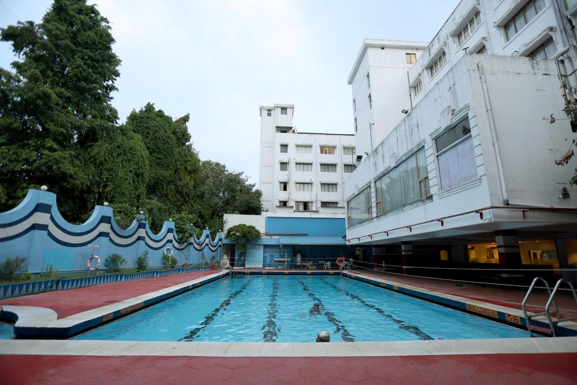 Breeze Residency Hotel Tiruchirappalli Exterior photo